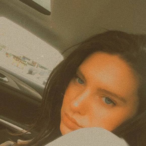 Meet your Posher, Brianne - Picture 1 of 1